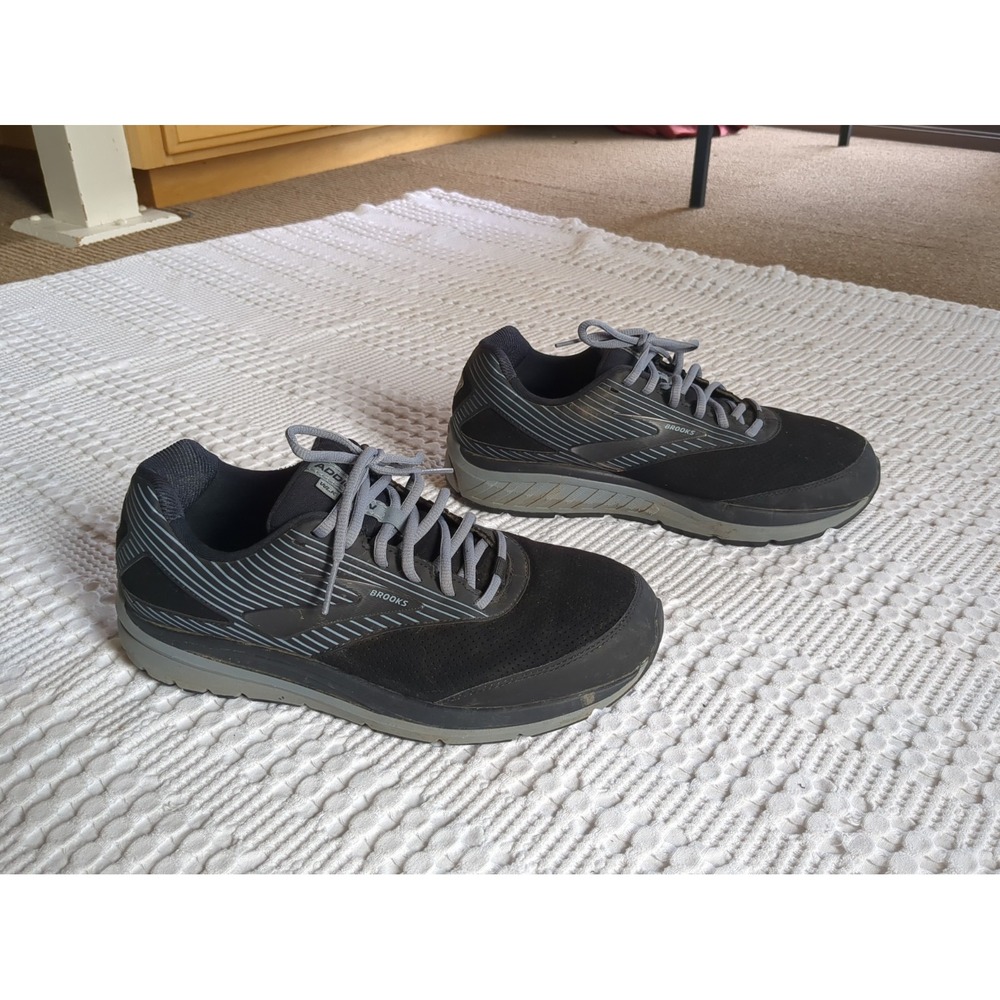 Brooks Addiction Walker Men's Size 10.5 Wide 2E Black Gray Lace Up